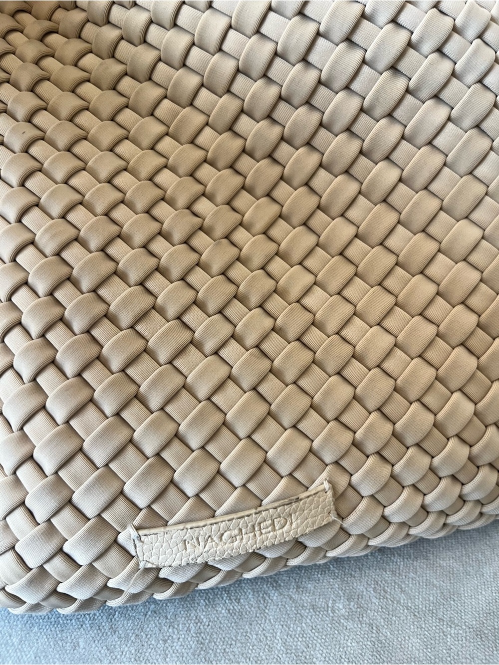 NAGHEDI jetsetter tote in large in cream - Picture 13 of 13